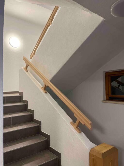 Haus Alberto - Haus Mit 2 Ferienwohnungen Ötztal-Bahnhof Exteriör bild