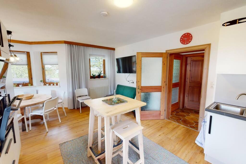 Haus Alberto - Haus Mit 2 Ferienwohnungen Ötztal-Bahnhof Exteriör bild