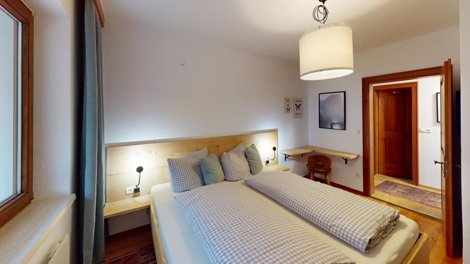 Haus Alberto - Haus Mit 2 Ferienwohnungen Ötztal-Bahnhof Exteriör bild